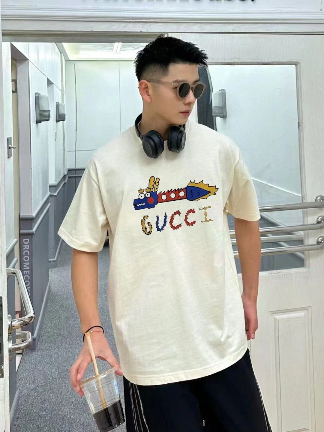 Gucci White T-Shirt with Dragon Graphic - Phantom Kicks