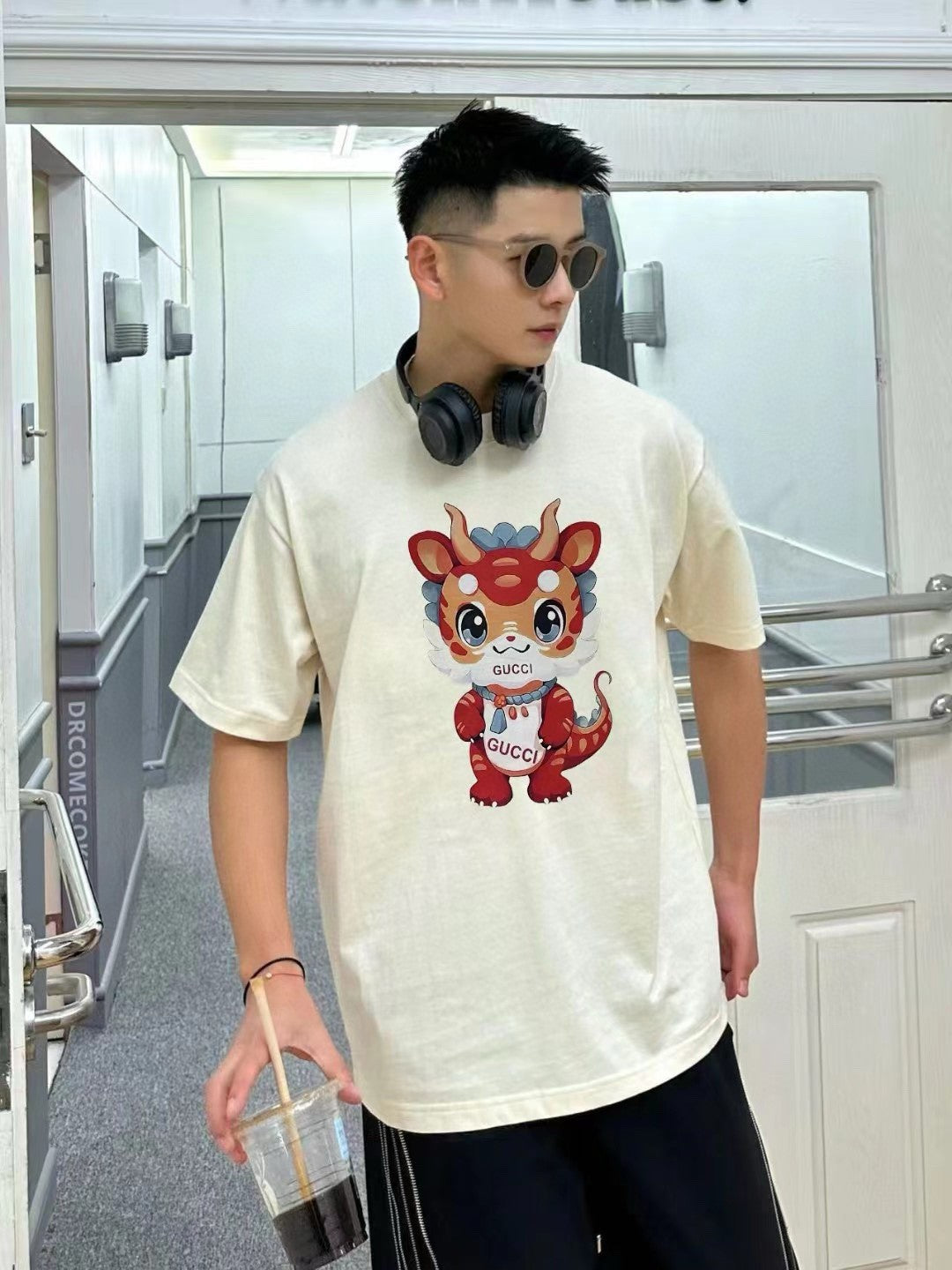 Gucci Cream T-Shirt with Dragon Cartoon - Phantom Kicks