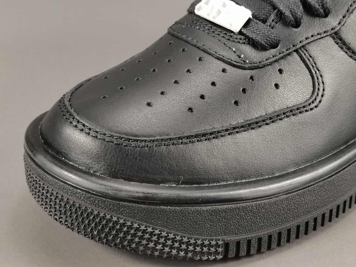 AIR FORCE 1 x AMBUSH BLACK - Phantom Kicks