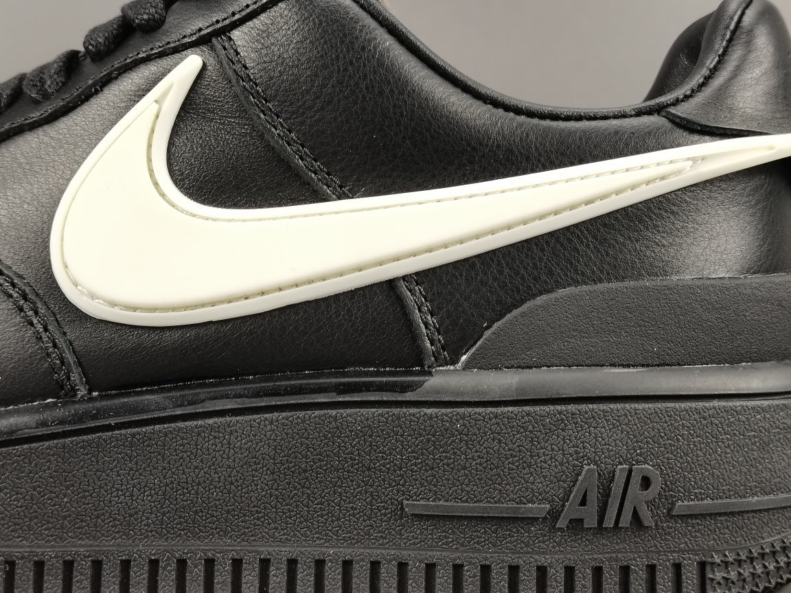 AIR FORCE 1 x AMBUSH BLACK - Phantom Kicks