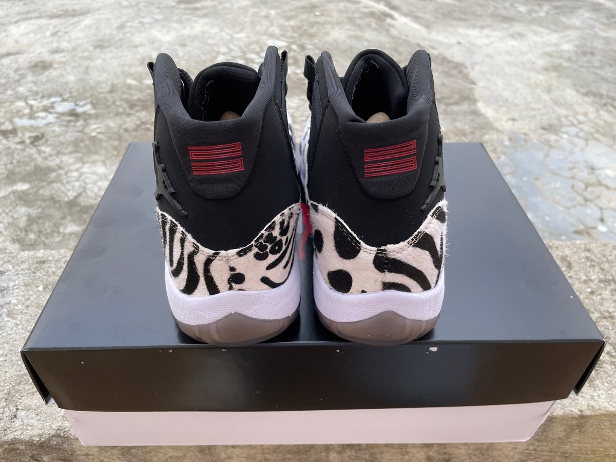 AIR JORDAN 11 "Animal Instinct" - Phantom Kicks