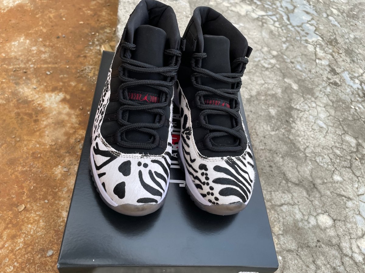 AIR JORDAN 11 "Animal Instinct" - Phantom Kicks