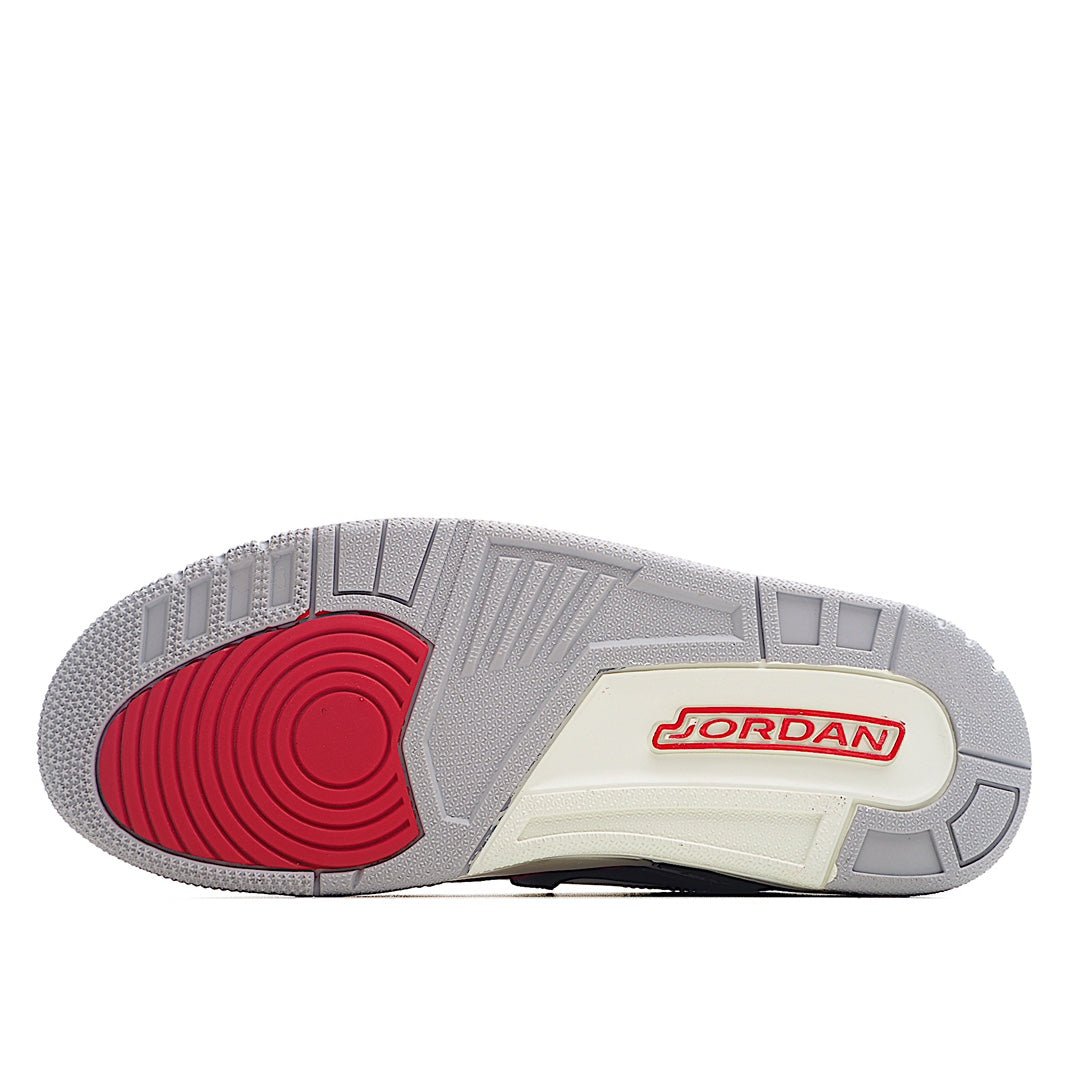 AIR JORDAN 11 "Chicago White/Red" - Phantom Kicks