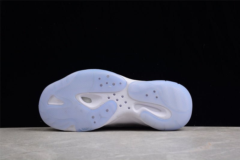 AIR JORDAN 11 CMFT LOW WHITE/WHITE/ARMORY NAVY - Phantom Kicks