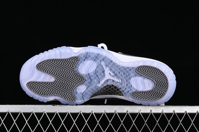 AIR JORDAN 11 RETRO 2021 MEDIUM GREY - Phantom Kicks
