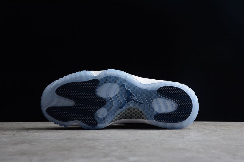 AIR JORDAN 11 RETRO LOW GEORGETOWN GREY MIST/WHITE-MIDNIGHT NAVY - Phantom Kicks