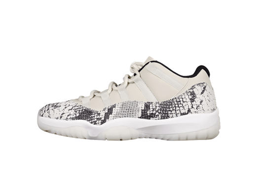 AIR JORDAN 11 RETRO LOW LIGHT BONE/UNIVERSITY RED-SAIL-BLACK - Phantom Kicks