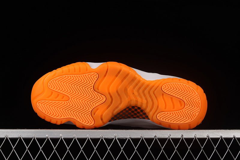 AIR JORDAN 11 RETRO LOW WHITE/BRIGHT CITRUS - Phantom Kicks