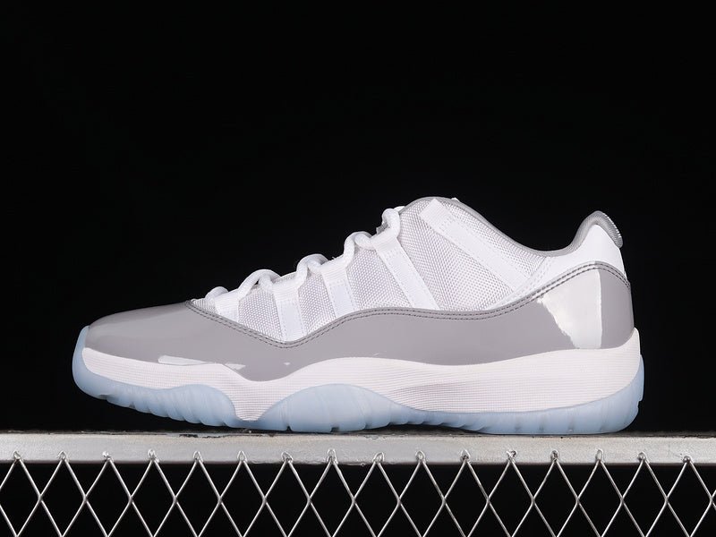 AIR JORDAN 11 RETRO LOW WHITE/UNIVERSITY BLUE - Phantom Kicks