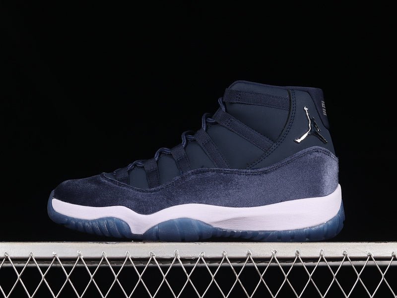 AIR JORDAN 11 RETRO NAVY VELVET MIDNIGHT NAVY/METALLIC SILVER/WHITE - Phantom Kicks
