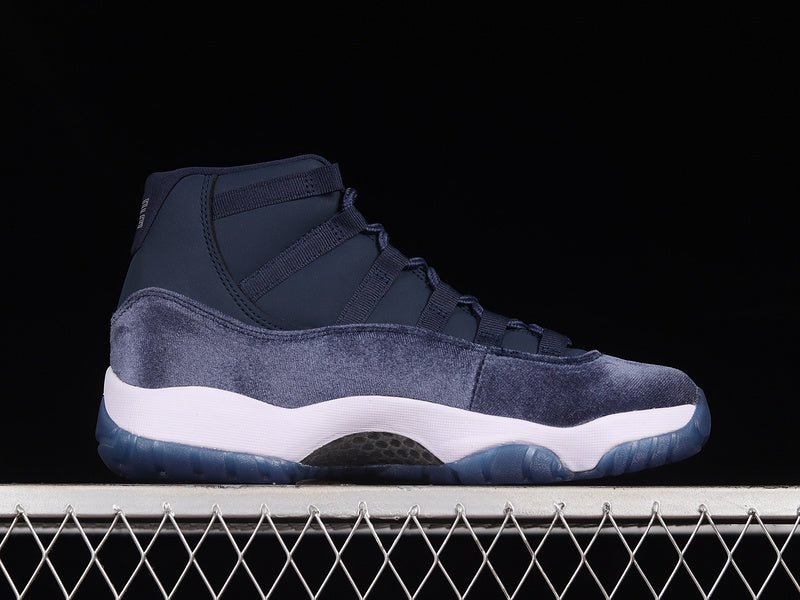 AIR JORDAN 11 RETRO NAVY VELVET MIDNIGHT NAVY/METALLIC SILVER/WHITE - Phantom Kicks