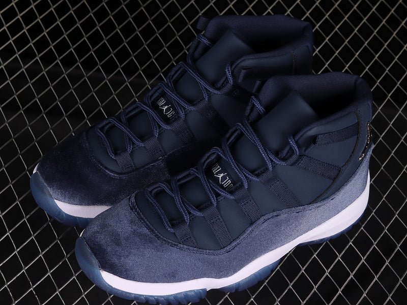 AIR JORDAN 11 RETRO NAVY VELVET MIDNIGHT NAVY/METALLIC SILVER/WHITE - Phantom Kicks
