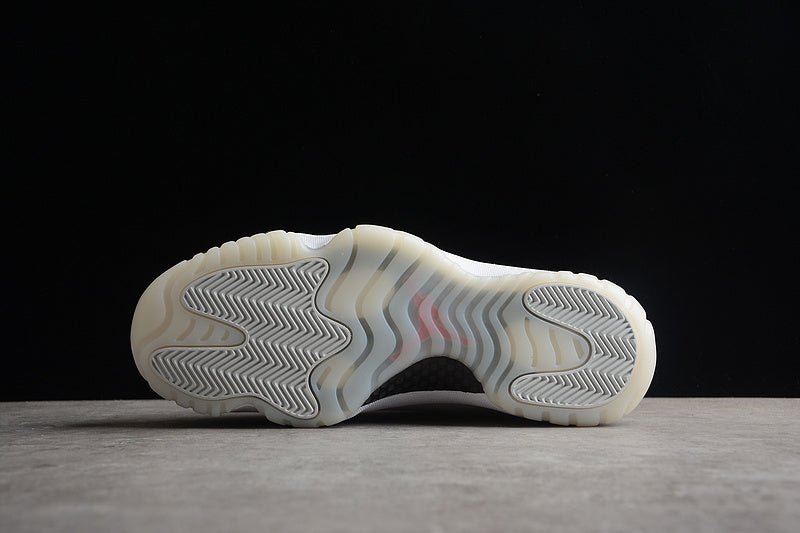 AIR JORDAN 11 RETRO PLATINUM TINT/SAIL-UNIVERSITY RED - Phantom Kicks