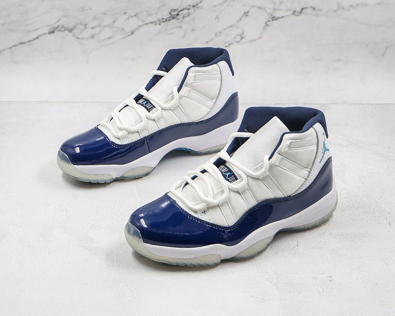 AIR JORDAN 11 RETRO WIN LIKE 82 WHITE/MIDNIGHT NAVY-UNIVERSITY BLU - Phantom Kicks