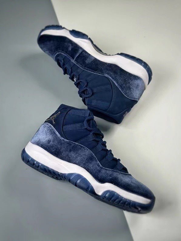 Air Jordan 11 retro“Midnight Navy” - Phantom Kicks