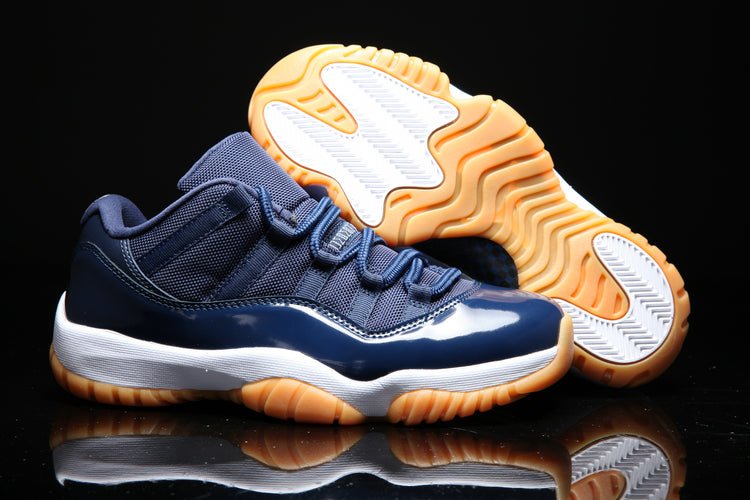 AIR JORDAN 11 "Super A" - Phantom Kicks