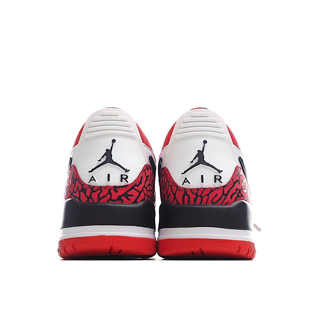 AIR JORDAN 11 "White/Red/Black" - Phantom Kicks