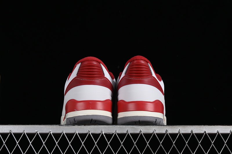 AIR JORDAN 2/3 RETRO WHITE/VARSITY RED/SAIL/CEMENT GREY - Phantom Kicks