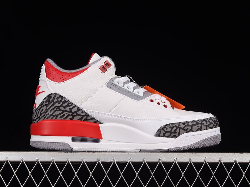 AIR JORDAN 3 RETRO 2022 WHITE/FIRE RED/CEMENT GREY/BLACK - Phantom Kicks