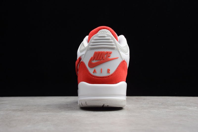 AIR JORDAN 3 RETRO TINKER WHITE/UNIVERSITY RED - Phantom Kicks