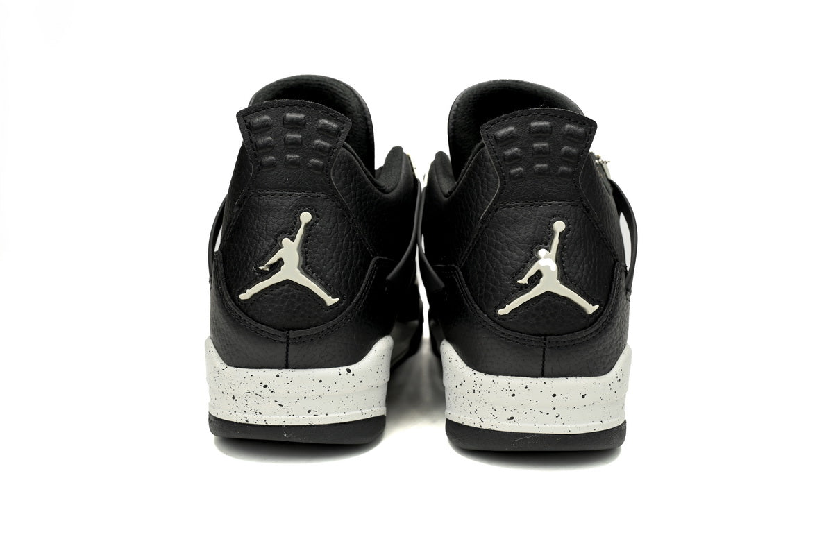 Air Jordan 4 Retro Oreo - Phantom Kicks
