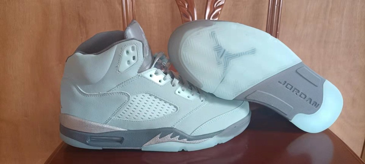 Air Jordan 5 "Blue Suede" - Phantom Kicks