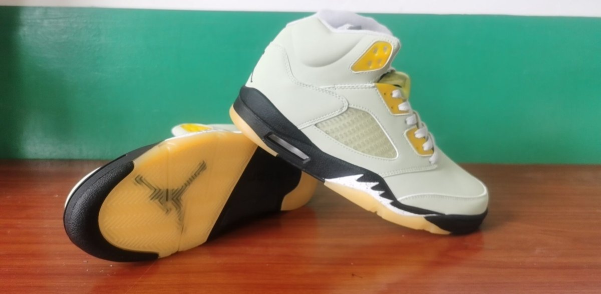 Air Jordan 5 "Light Bone/Club Gold" - Phantom Kicks