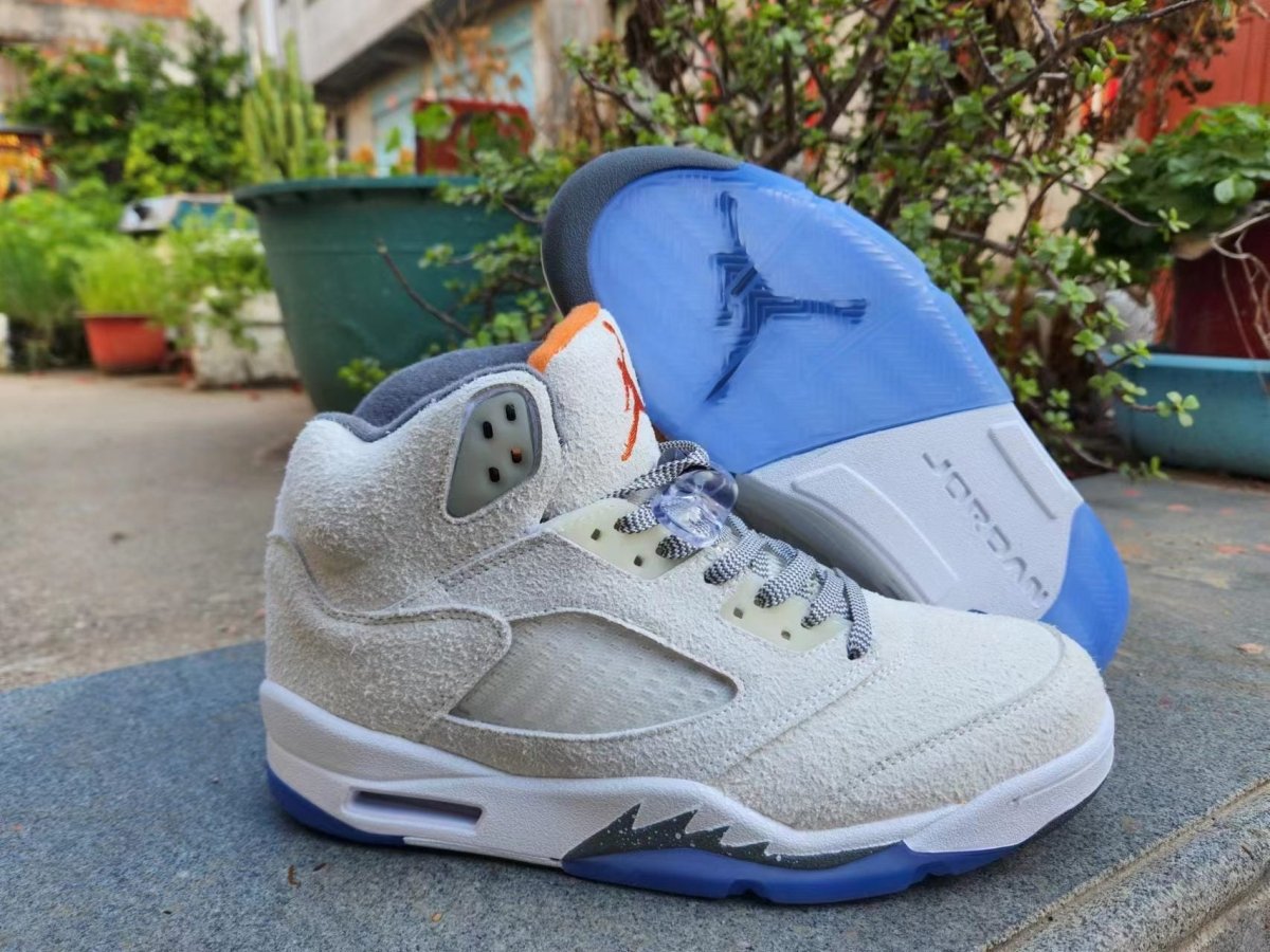 Air Jordan 5 SE "Craft - Phantom Kicks