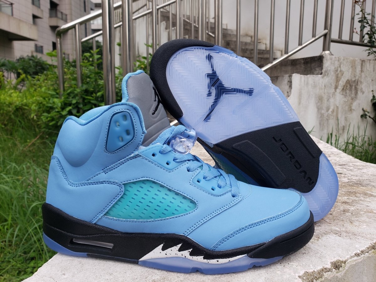 Air Jordan 5 "University Blue" - Phantom Kicks