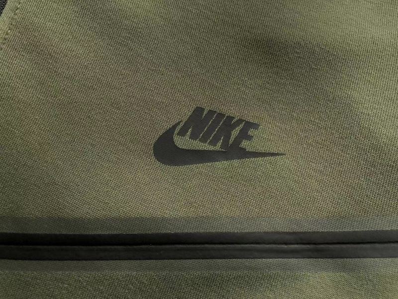 NIKE TECH FLEECE HOODIE x ARMY GREEN - Phantom Kicks