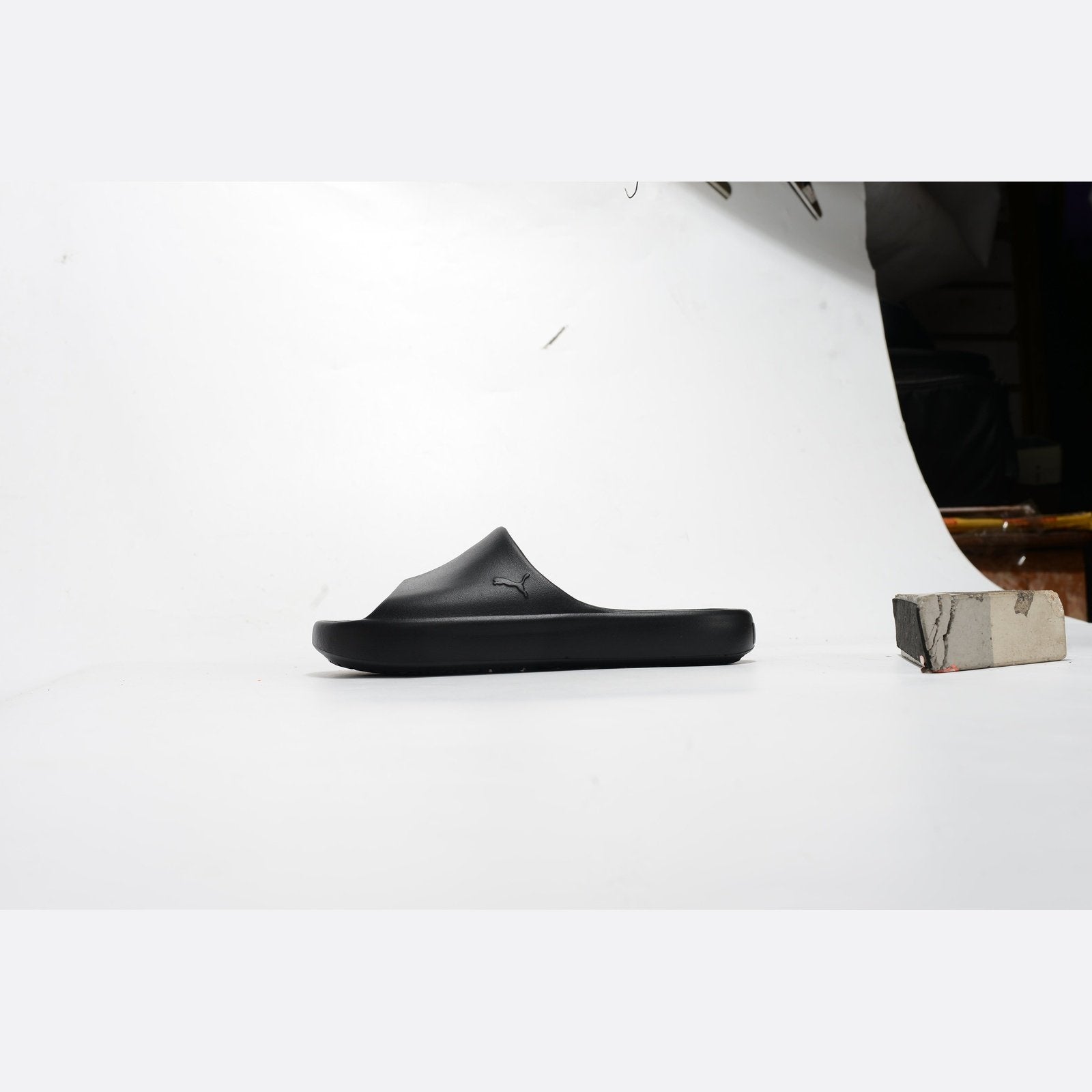 PUMA SHIBUI CAT SLIDE x BLACK - Phantom Kicks