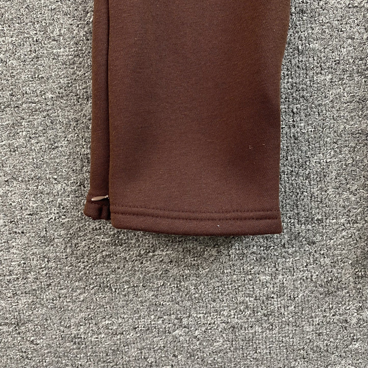 SYNA WORLD SWEATPANTS BROWN - Phantom Kicks