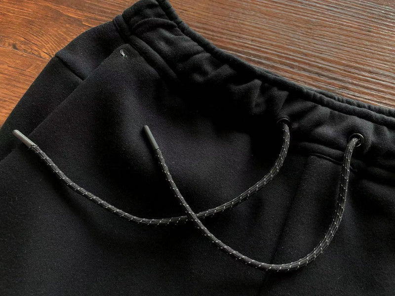 NIKE TECH FLEECE PANTS x BLACK - Phantom Kicks
