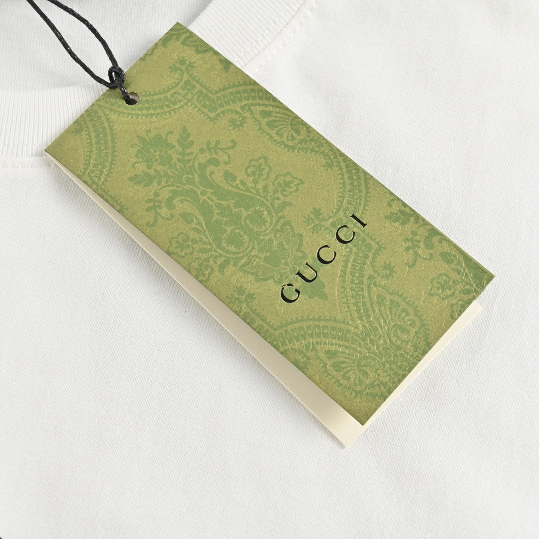 Gucci White T-Shirt with Overlapping Logo - Phantom Kicks