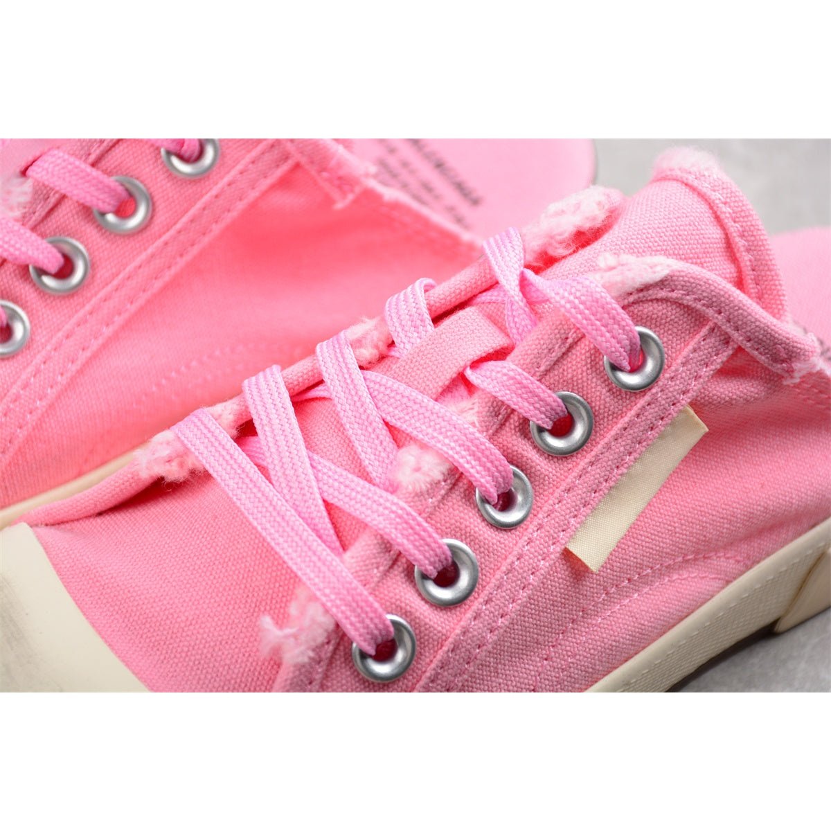 BALENCIAGA PARIS LOW x PINK - Phantom Kicks