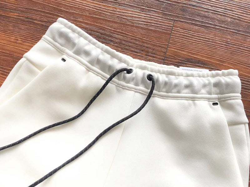 NIKE TECH FLEECE PANTS x WHITE - Phantom Kicks