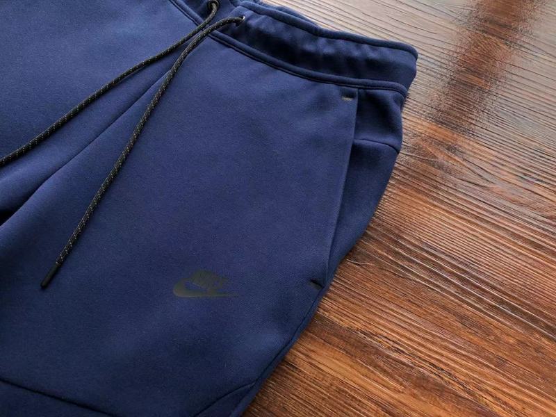 NIKE TECH FLEECE PANTS x NAVY - Phantom Kicks