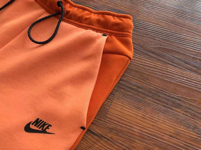 NIKE TECH FLEECE PANTS x CAMPFIRE ORANGE - Phantom Kicks
