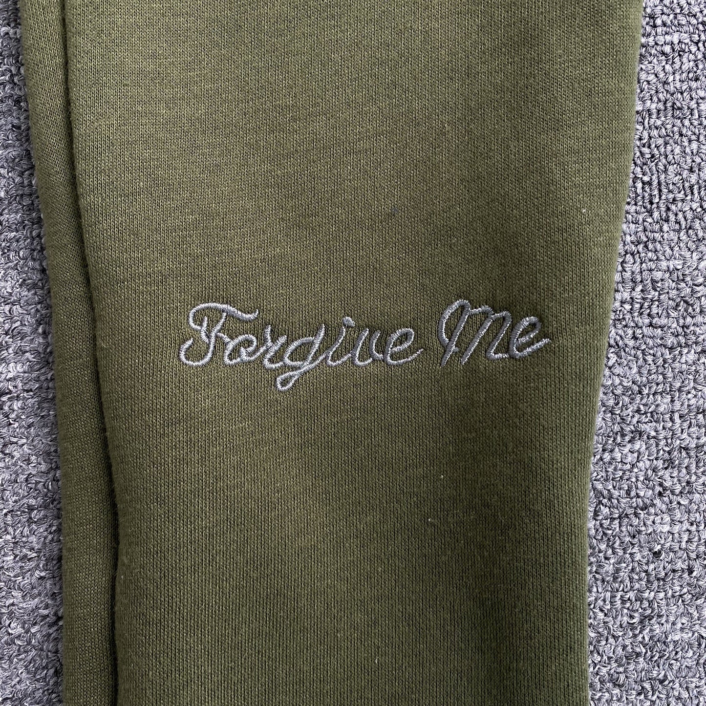 SYNA WORLD SYNA LOGO SWEATPANTS SAGE - Phantom Kicks