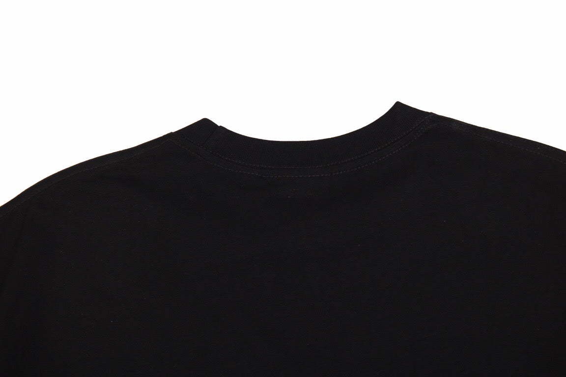 Burberry T-shirt with Checkered Crest - Phantom Kicks