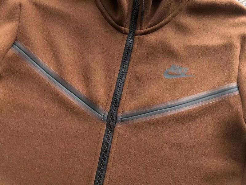 NIKE TECH FLEECE HOODIE x BROWN - Phantom Kicks