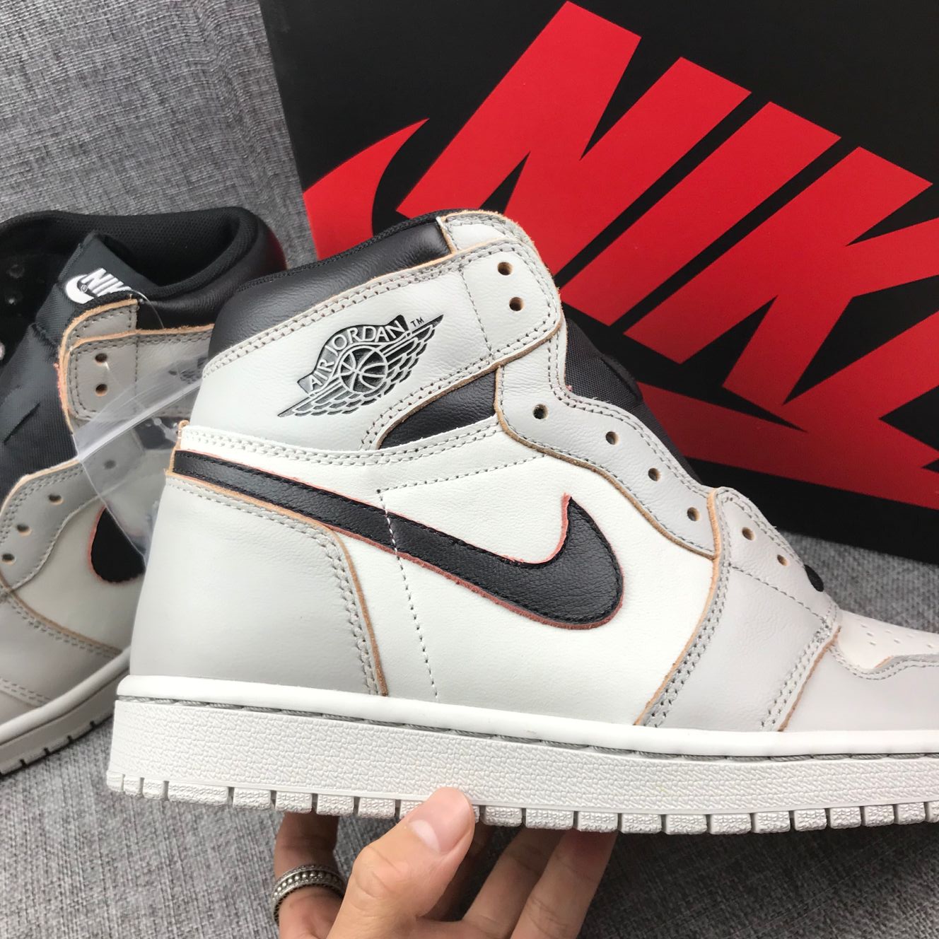 JORDAN 1 RETRO HIGH OG DEFIANT x SB NYC TO PARIS - Phantom Kicks