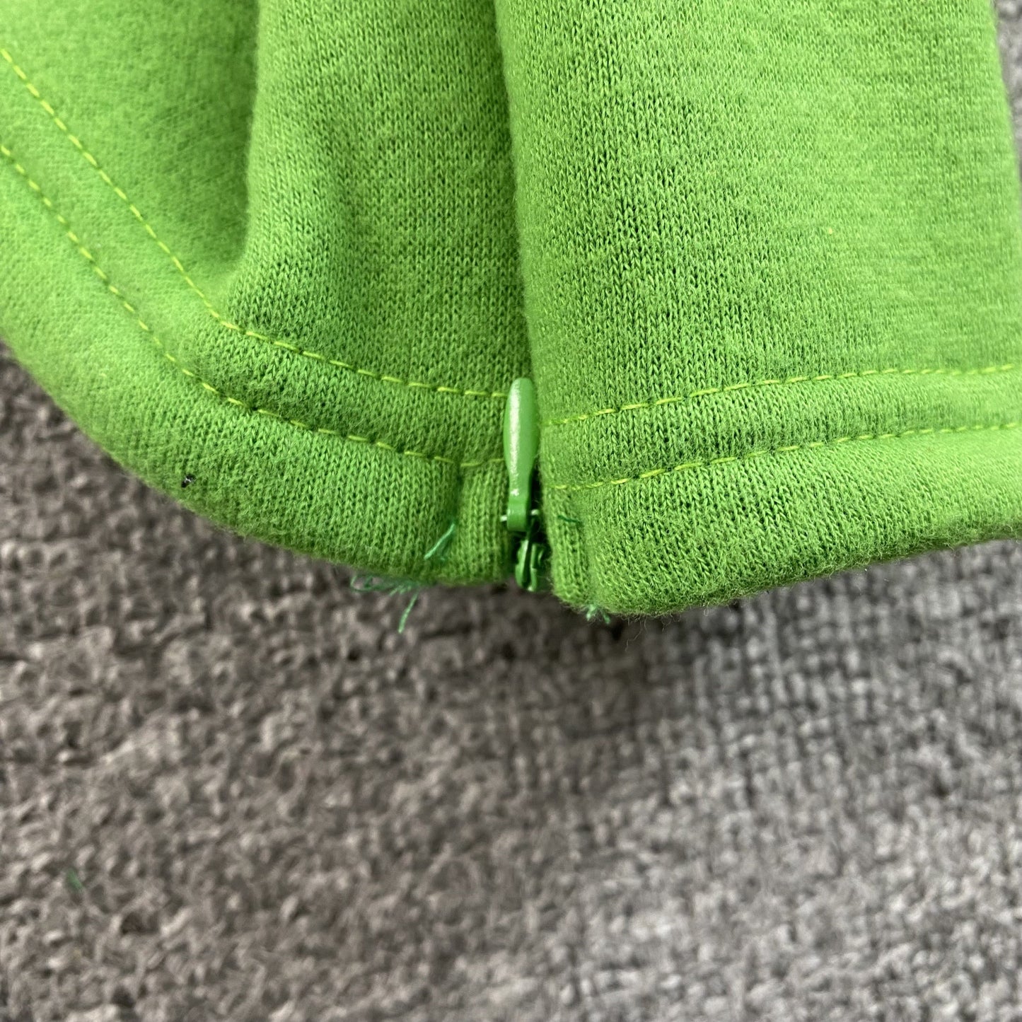 SYNA WORLD SWEATPANTS GREEN - Phantom Kicks
