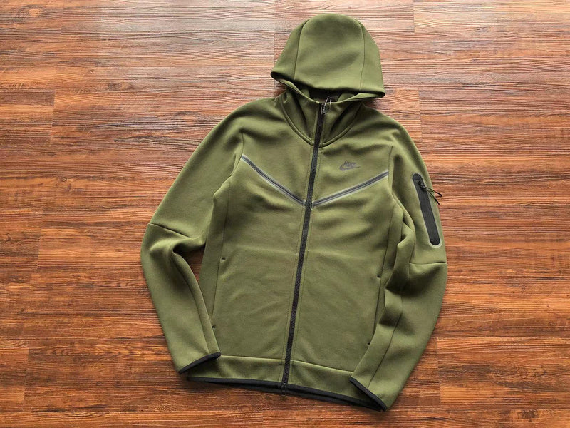 NIKE TECH FLEECE HOODIE x OLIVE GREEN - Phantom Kicks