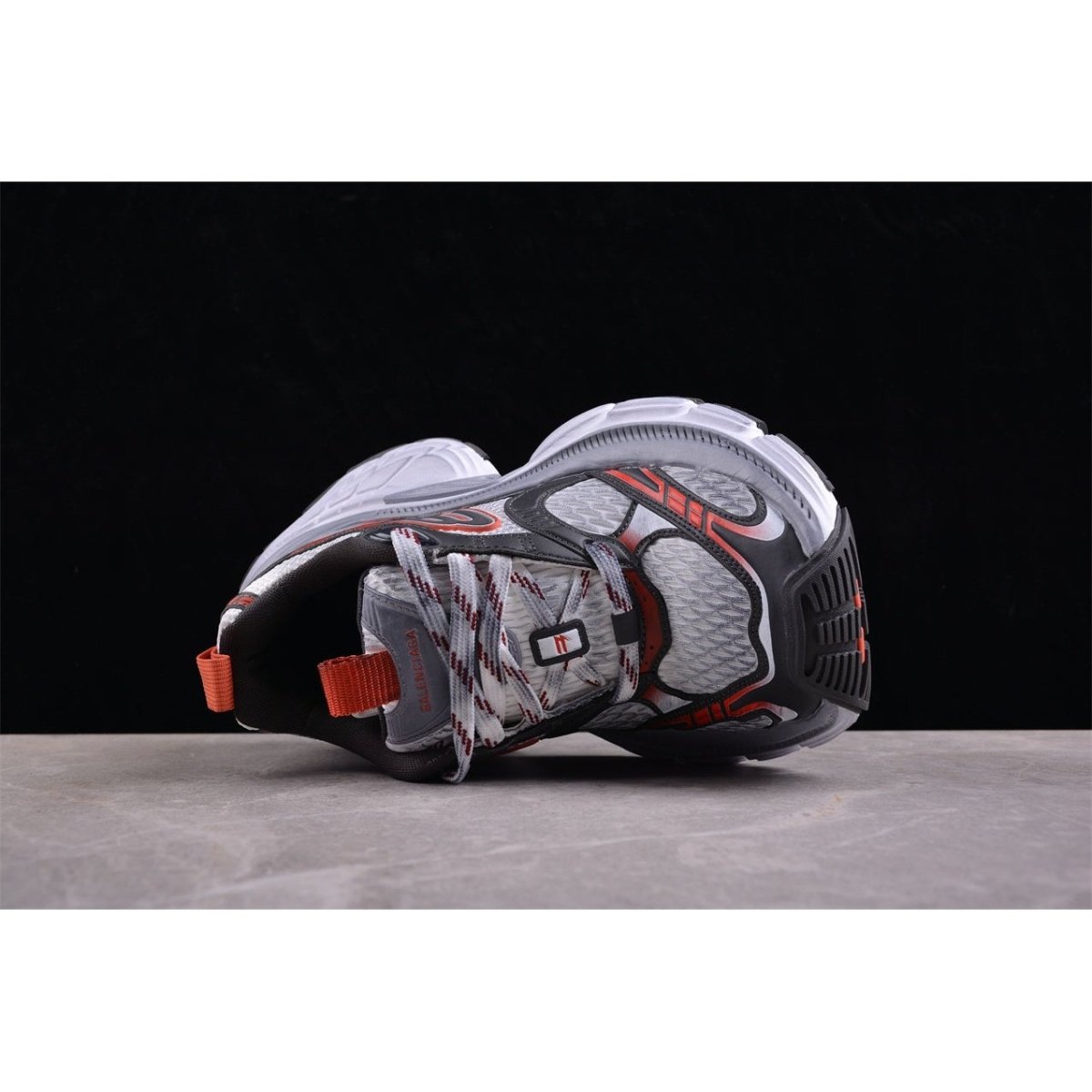 BALENCIAGA 10XL x CHARCOAL GREY RED - Phantom Kicks