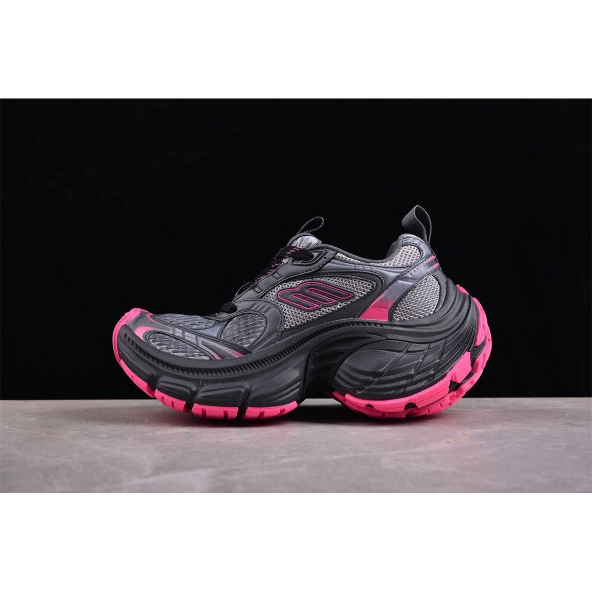 BALENCIAGA 10XL x GREY PINK BLACK - Phantom Kicks