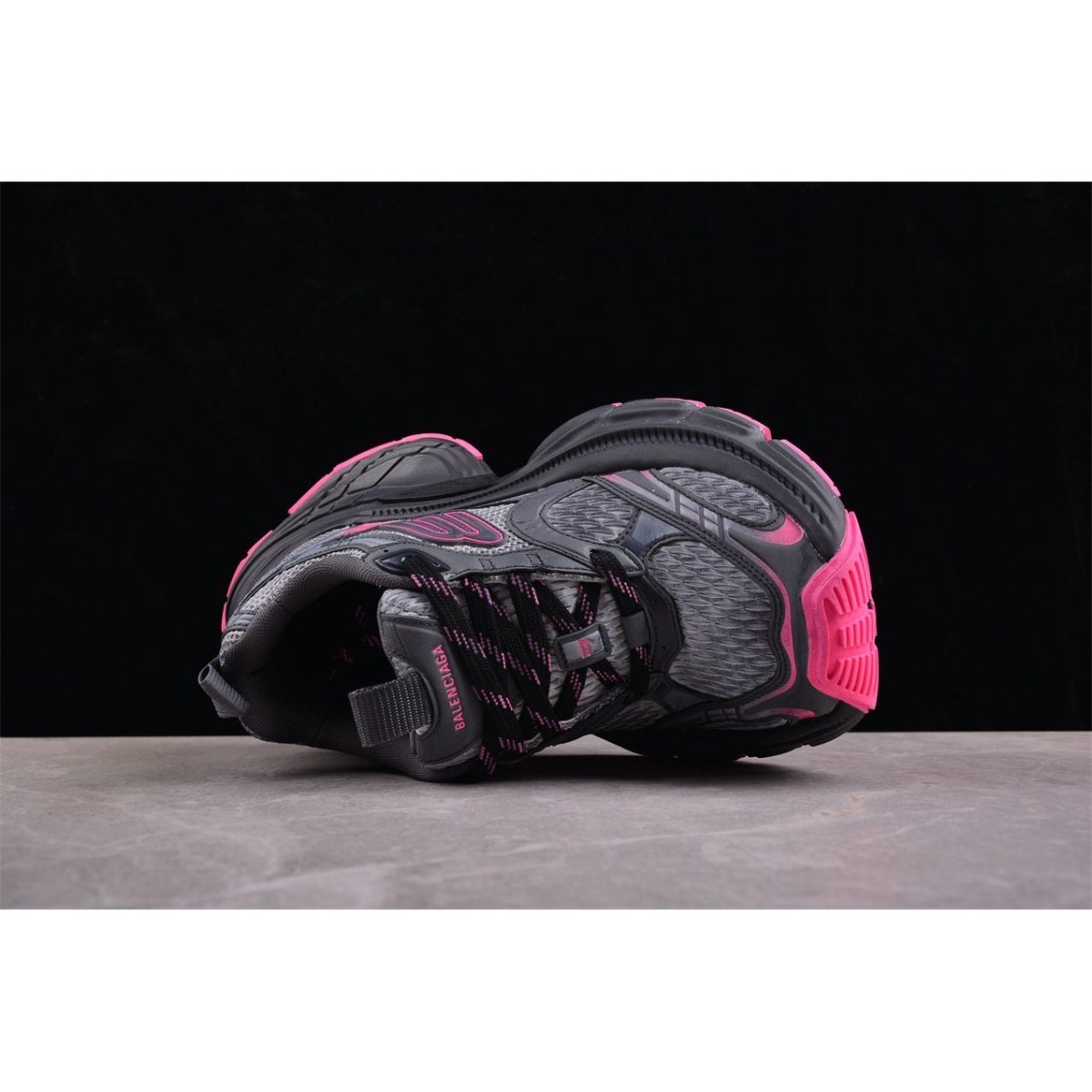 BALENCIAGA 10XL x GREY PINK BLACK - Phantom Kicks
