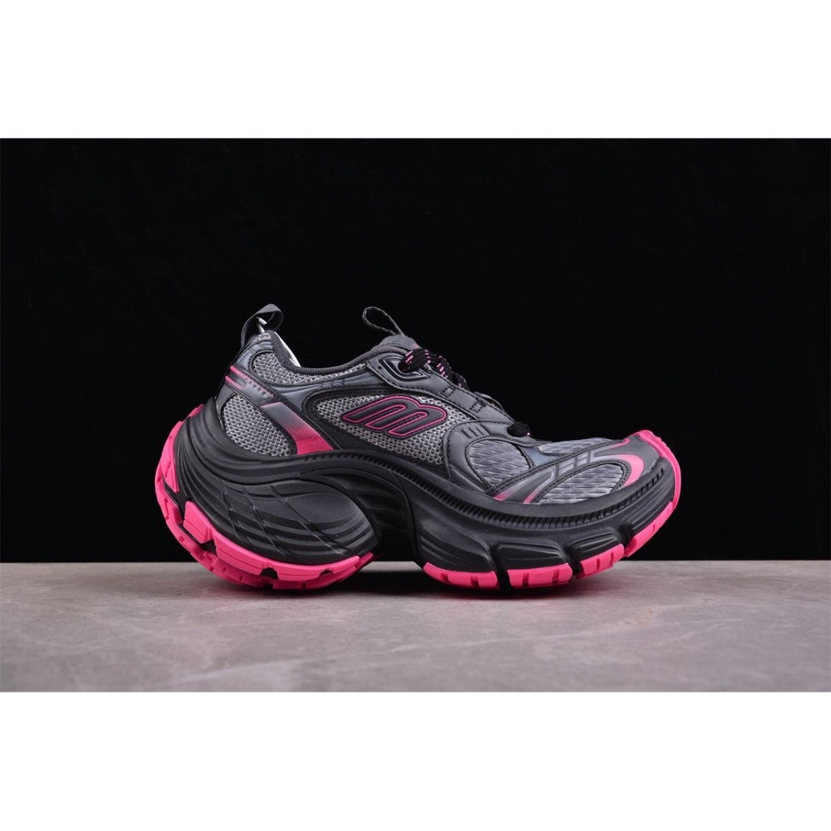BALENCIAGA 10XL x GREY PINK BLACK - Phantom Kicks