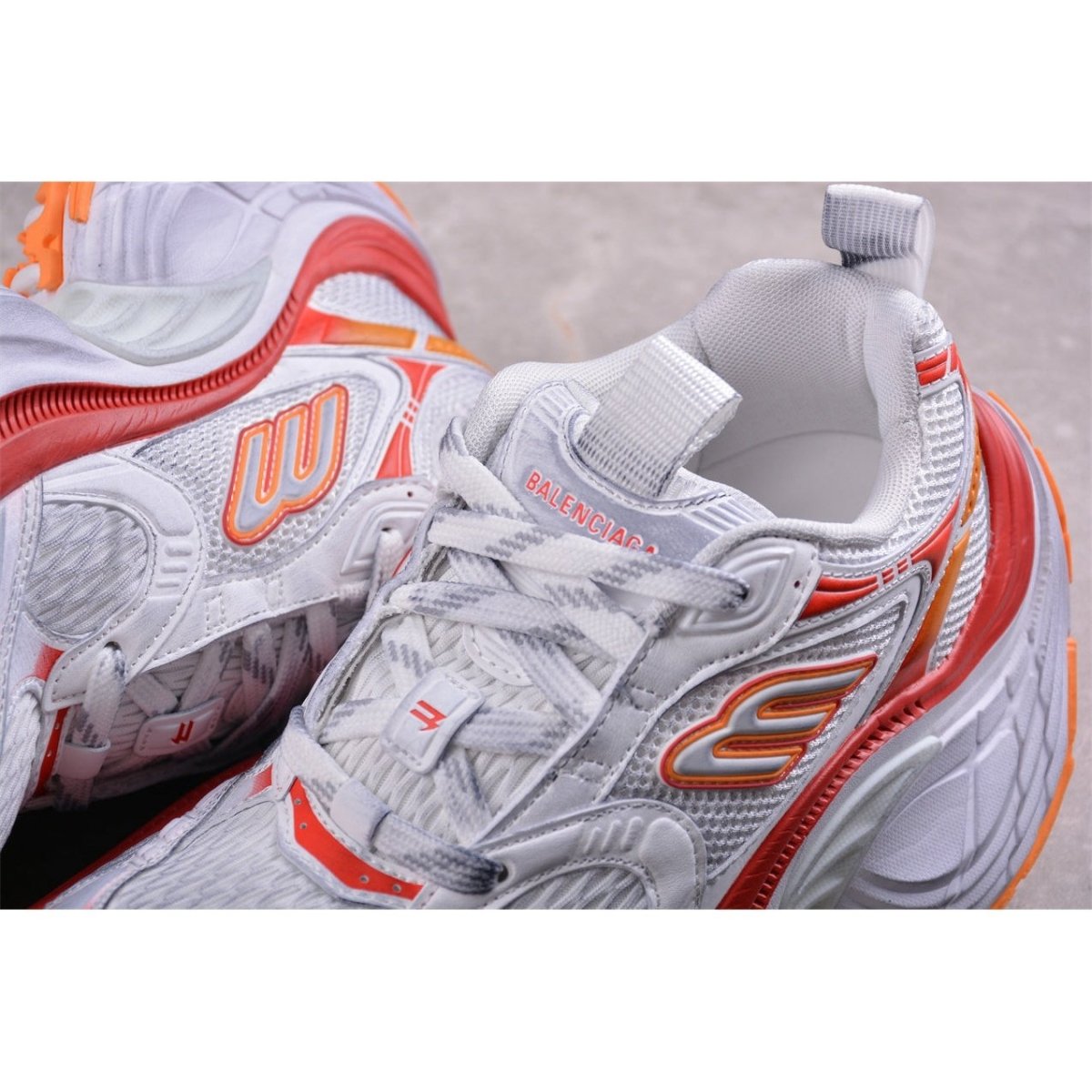 BALENCIAGA 10XL x WHITE RED ORANGE - Phantom Kicks