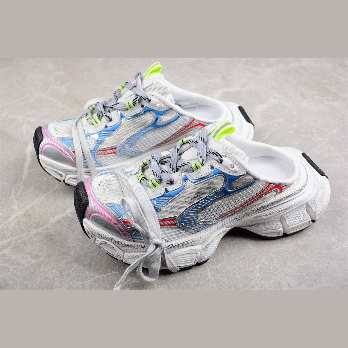 BALENCIAGA 3XL MULE x BEIGE BLUE RED - Phantom Kicks